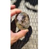 Galet en Quartz Chamane Lodolite 108grs 66mm