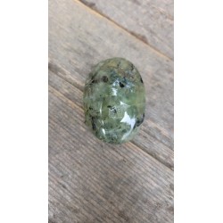 Galet en Prehnite 96grs 57mm